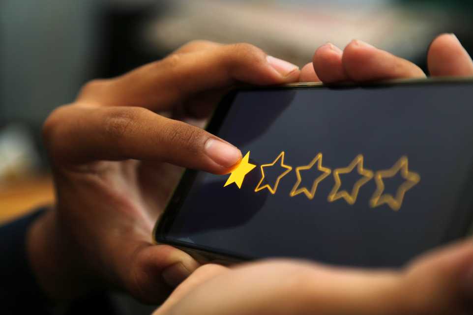 Review star rating on a phone
