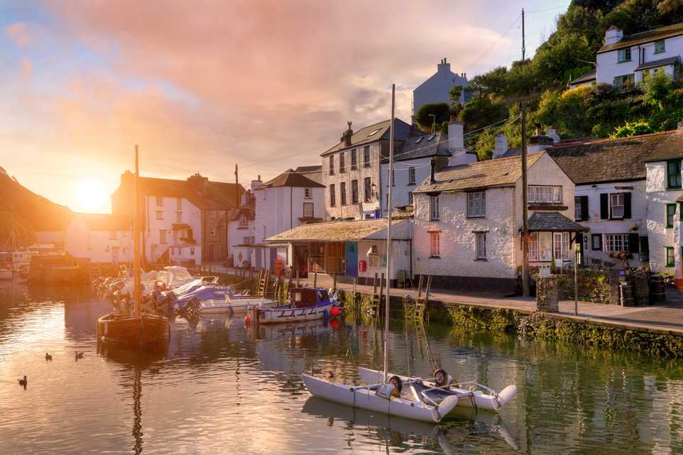 Holiday fishing village in Cornwall