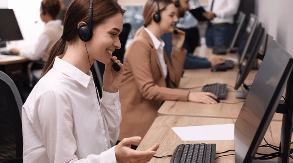 Complaints handler talking to a customer on the phone